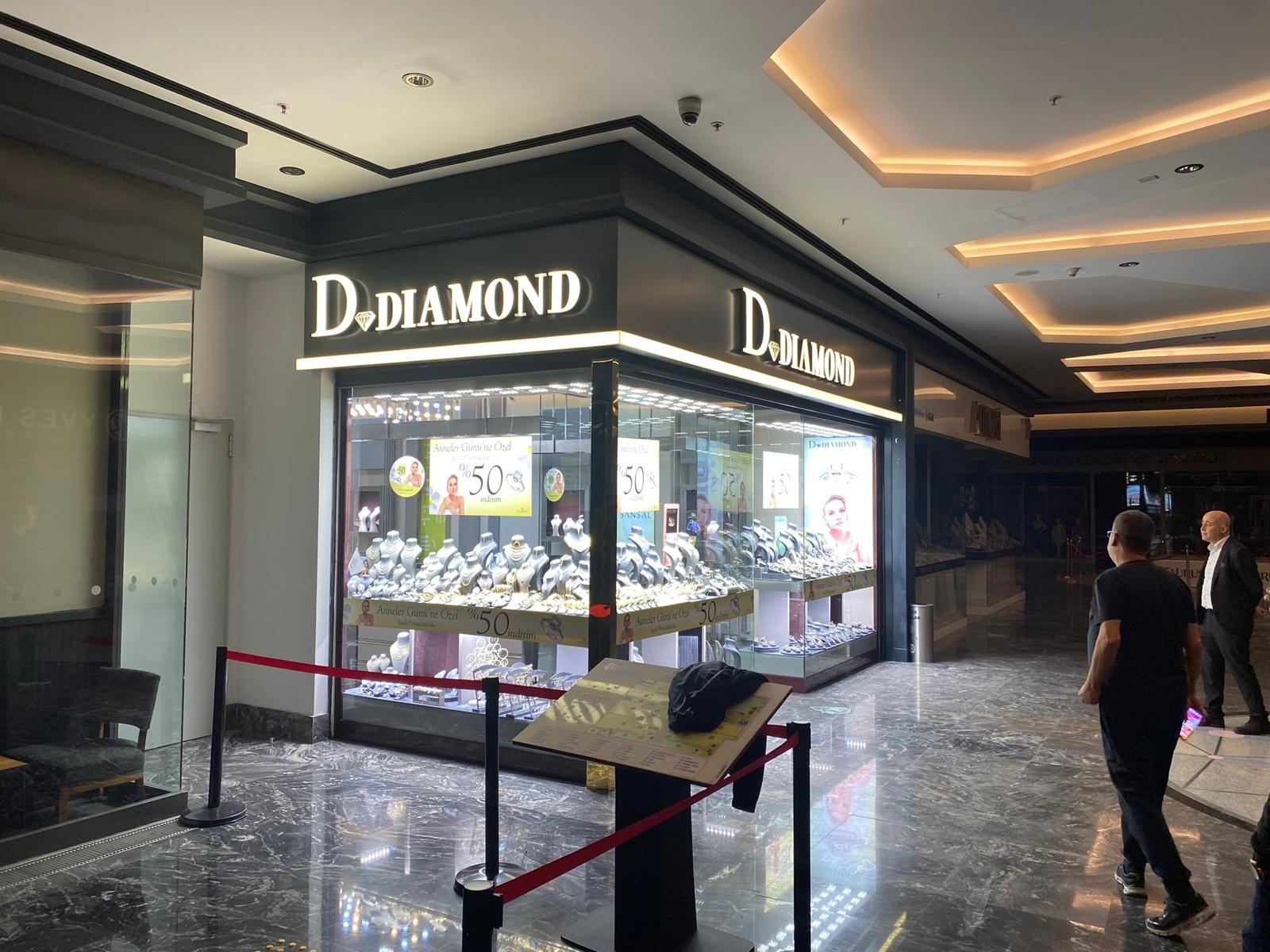 D-Diamond: AVM mağazası · Kutu harf