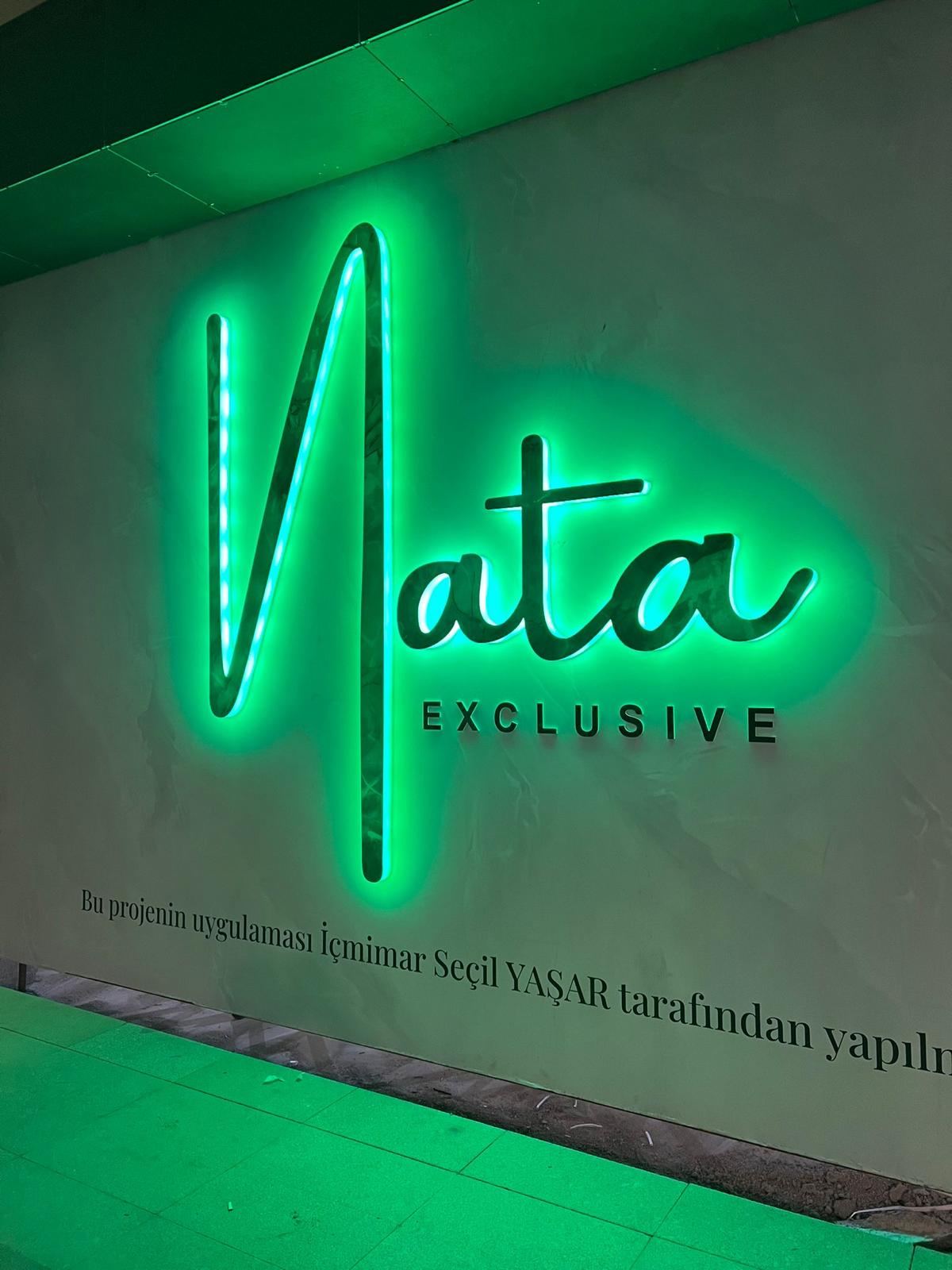 Nata Exclusive: Neon logo · Arkadan aydınlatma