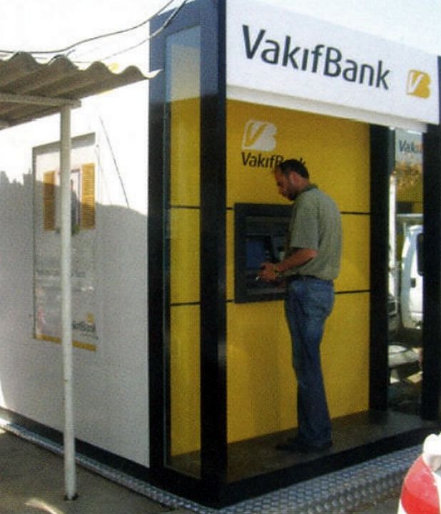 VakıfBank ATM: ATM kabini giydirme